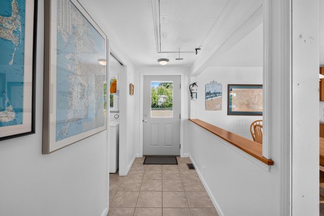 7 Gull Lane, Cataumet, MA 02534
