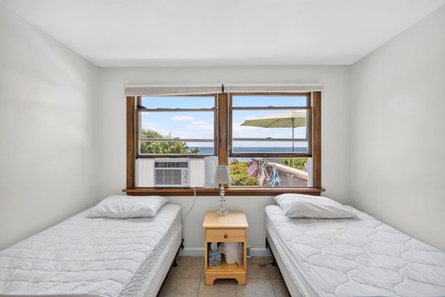 7 Gull Lane, Cataumet, MA 02534