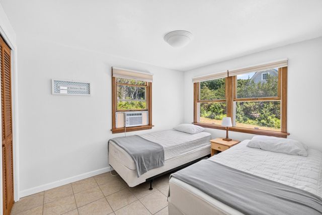 7 Gull Lane, Cataumet, MA 02534
