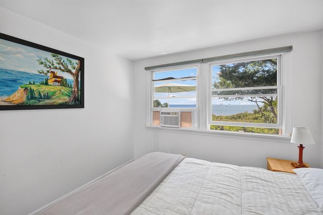 7 Gull Lane, Cataumet, MA 02534