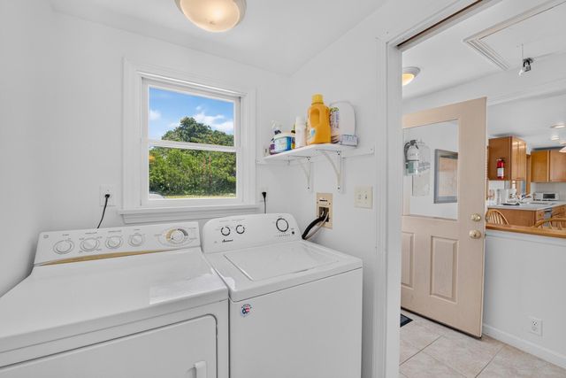 7 Gull Lane, Cataumet, MA 02534