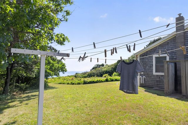 7 Gull Lane, Cataumet, MA 02534