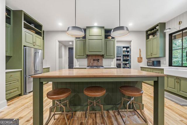 141 Pearl Moon Drive, Eatonton, GA 31024