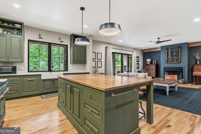 141 Pearl Moon Drive, Eatonton, GA 31024