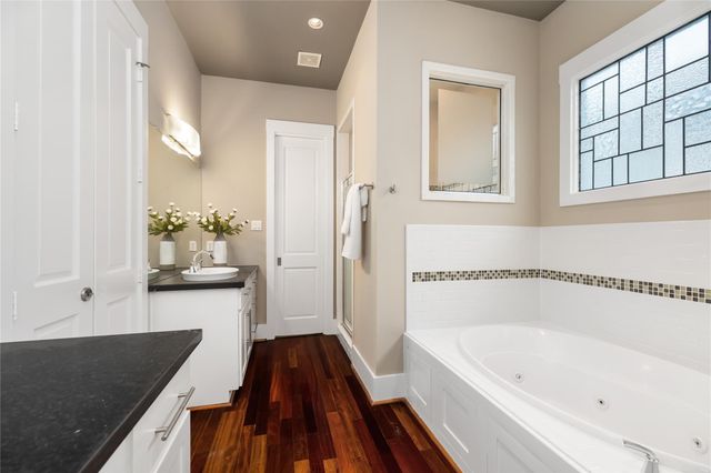 916 Nicholson Street, Houston, TX 77008