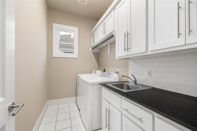 916 Nicholson Street, Houston, TX 77008