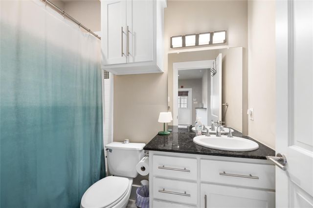 916 Nicholson Street, Houston, TX 77008