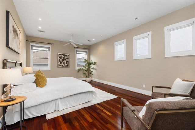 916 Nicholson Street, Houston, TX 77008