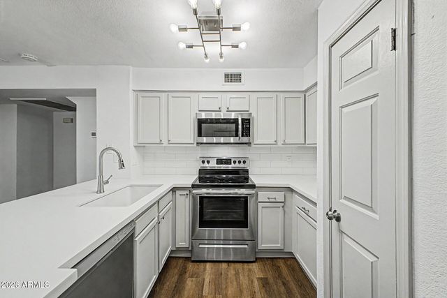 2333 E SOUTHERN Avenue 1043, Tempe, AZ 85282