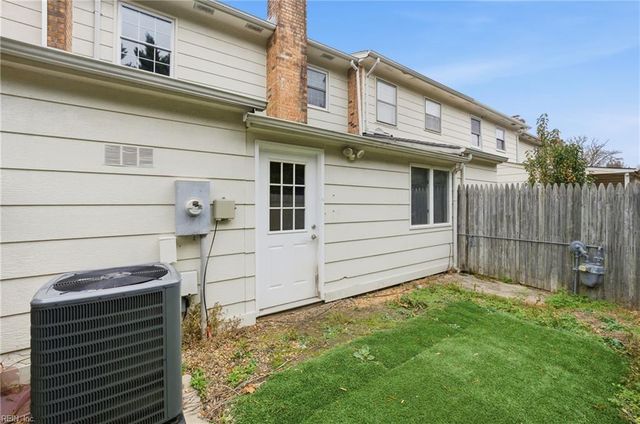 63 Charles Parish DR, Poquoson, VA 23662