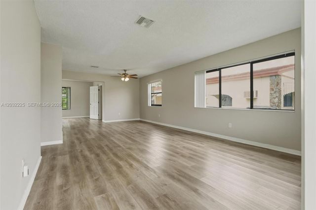 1432 NE 181st St, North Miami Beach, FL 33162