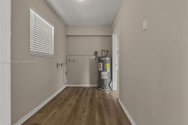 1432 NE 181st St, North Miami Beach, FL 33162