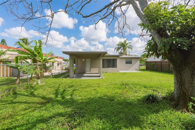1432 NE 181st St, North Miami Beach, FL 33162