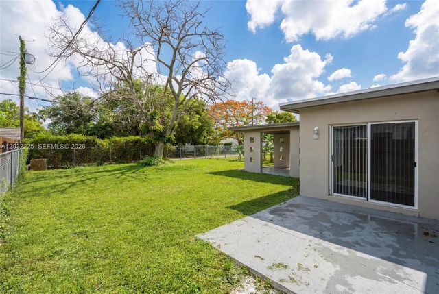 1432 NE 181st St, North Miami Beach, FL 33162