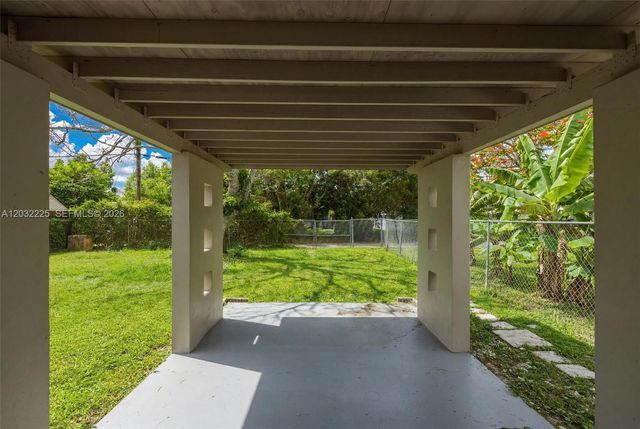 1432 NE 181st St, North Miami Beach, FL 33162
