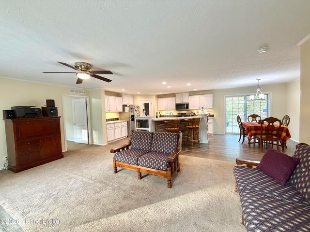 281 Buckman Hollow Rd, Shepherdsville, KY 40165