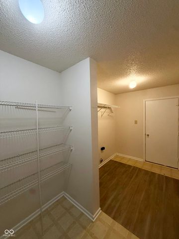 10605 Carrie Lane, Indianapolis, IN 46231