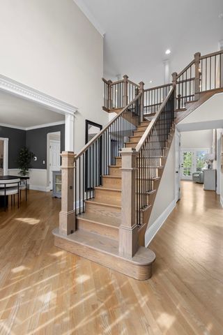 4 Tournament Drive N, Hawthorn Woods, IL 60047