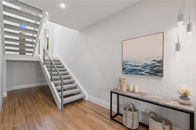 121 Barefoot CIR 16, Bonita Springs, FL 34134