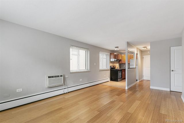 1260 N Logan Street, Denver, CO 80203