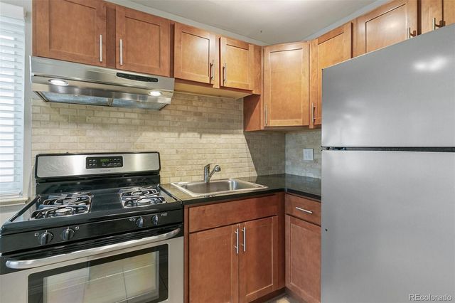 1260 N Logan Street, Denver, CO 80203