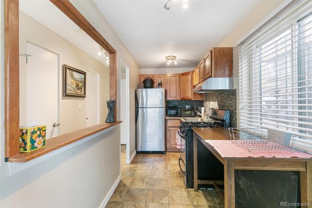 1260 N Logan Street, Denver, CO 80203