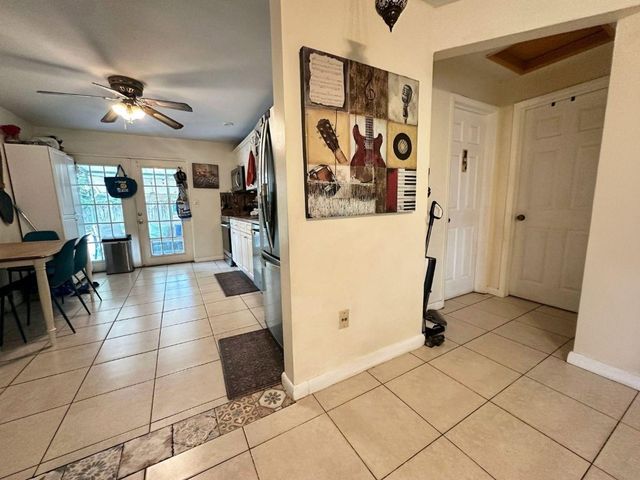 5737 Atlanta Street, Hollywood, FL 33021