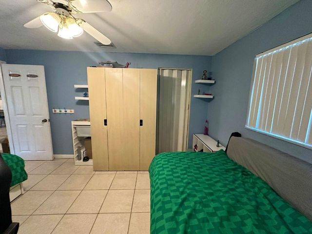 5737 Atlanta Street, Hollywood, FL 33021