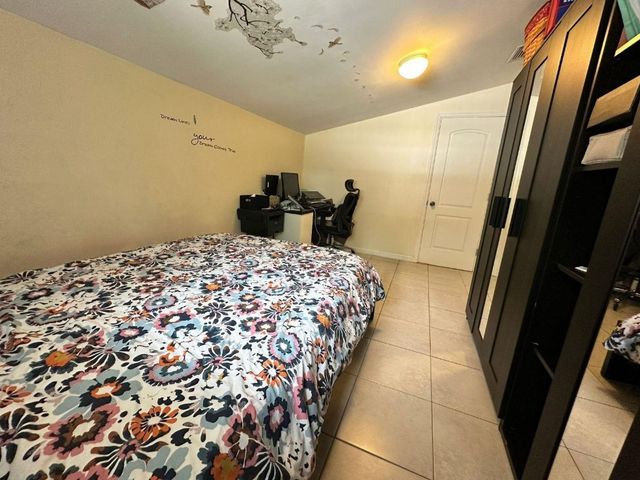 5737 Atlanta Street, Hollywood, FL 33021