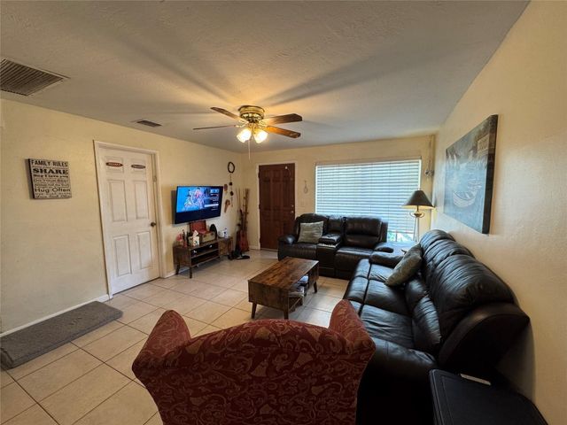 5737 Atlanta Street, Hollywood, FL 33021