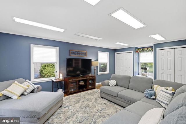 101 N FAIRFIELD DR, Dover, DE 19901