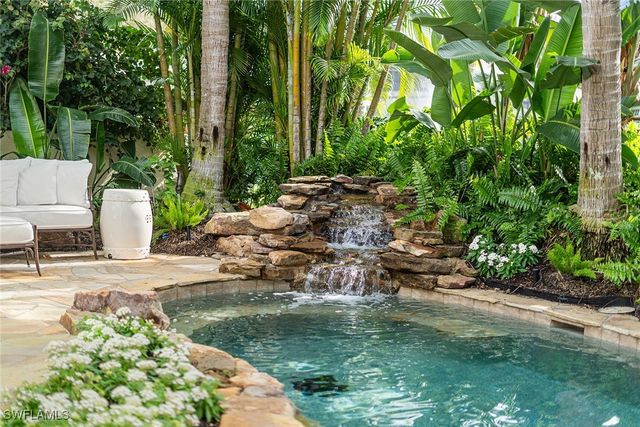 248 Point Salerno, Naples, FL 34108