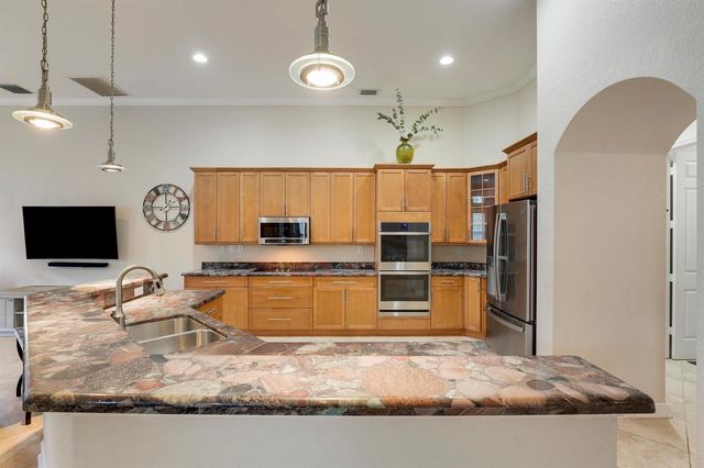 5835 Lago Del Sol Drive, Lake Worth, FL 33449