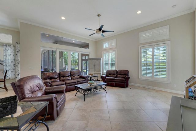 5835 Lago Del Sol Drive, Lake Worth, FL 33449