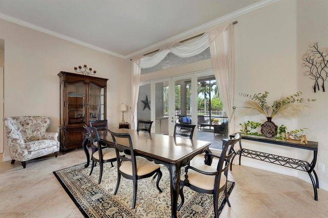 5835 Lago Del Sol Drive, Lake Worth, FL 33449