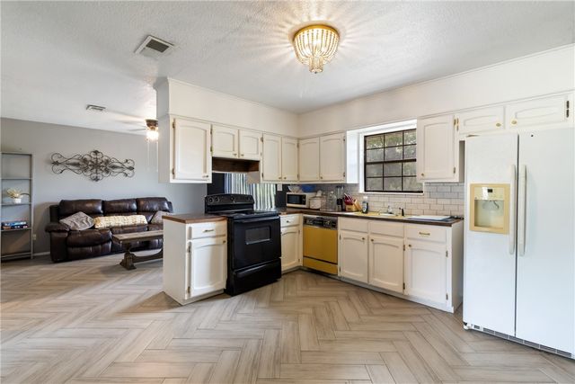 9623 County Road 324, Caldwell, TX 77836