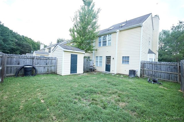 2926 Mary Beth Ln, Glen Allen, VA 23060