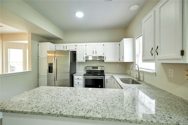 2926 Mary Beth Ln, Glen Allen, VA 23060