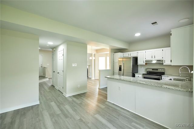 2926 Mary Beth Ln, Glen Allen, VA 23060