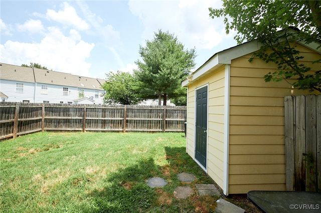 2926 Mary Beth Ln, Glen Allen, VA 23060