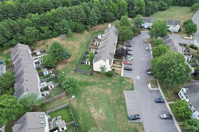 2926 Mary Beth Ln, Glen Allen, VA 23060