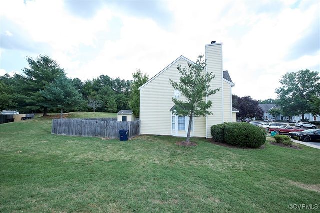 2926 Mary Beth Ln, Glen Allen, VA 23060