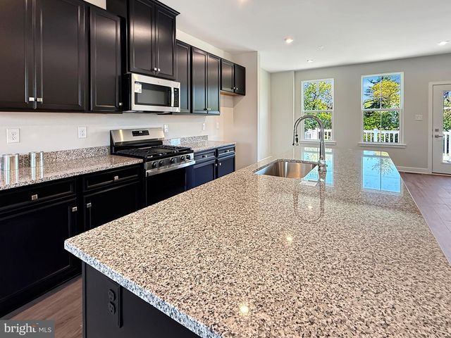 21 DOMENICA DR, Moorestown, NJ 08057