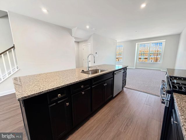 21 DOMENICA DR, Moorestown, NJ 08057
