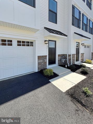 21 DOMENICA DR, Moorestown, NJ 08057