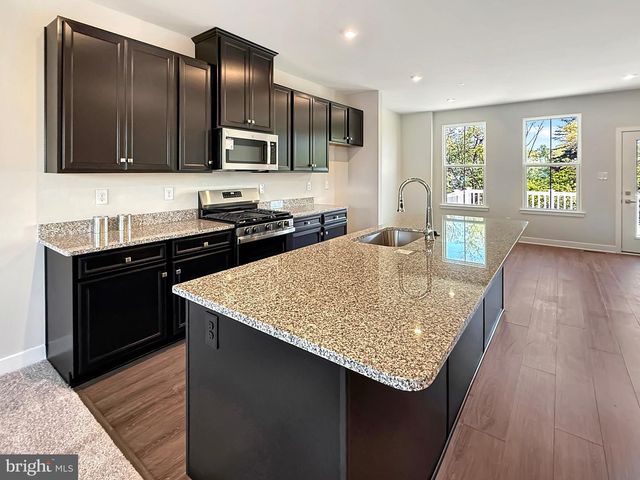 21 DOMENICA DR, Moorestown, NJ 08057