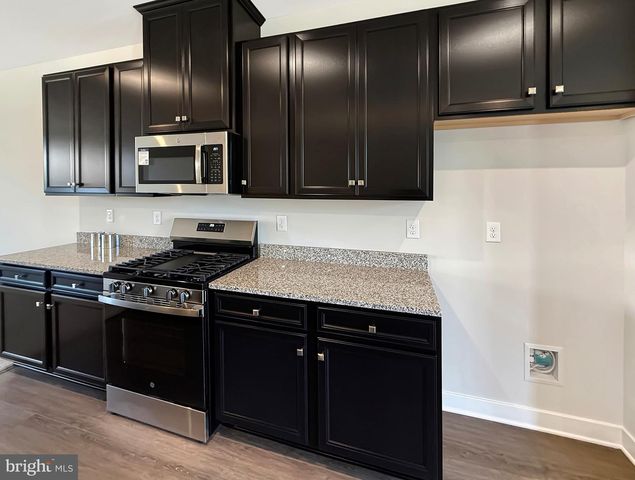 21 DOMENICA DR, Moorestown, NJ 08057