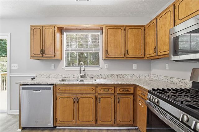 124 Julie Lane, Stockbridge, GA 30281