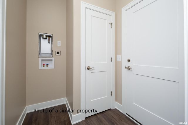 118 BEACON HARBOR Circle, East Moline, IL 61244