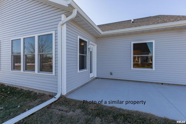 118 BEACON HARBOR Circle, East Moline, IL 61244